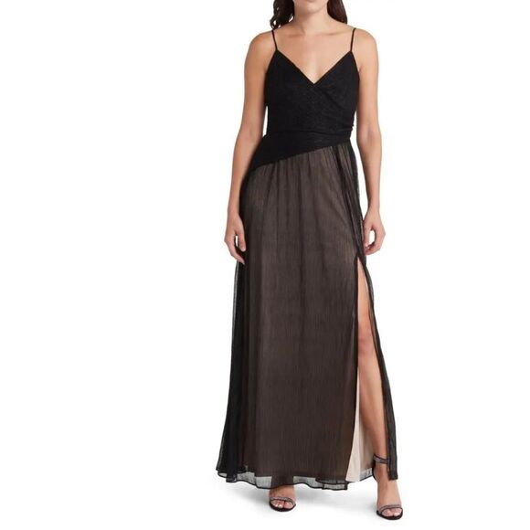 Jewel Badgley Mischka Metallic Plisse’ Maxi Gown with Side Slit 8 NWT $ 585.00 - Picture 2 of 3